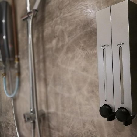The Rise Room Kuala Terengganu Dış mekan fotoğraf A shower dispenser