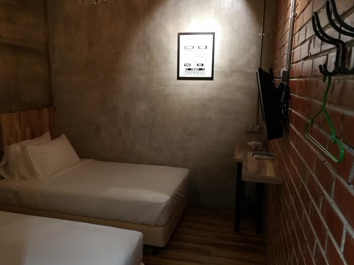 The Rise Room Kuala Terengganu Dış mekan fotoğraf A room at the hotel