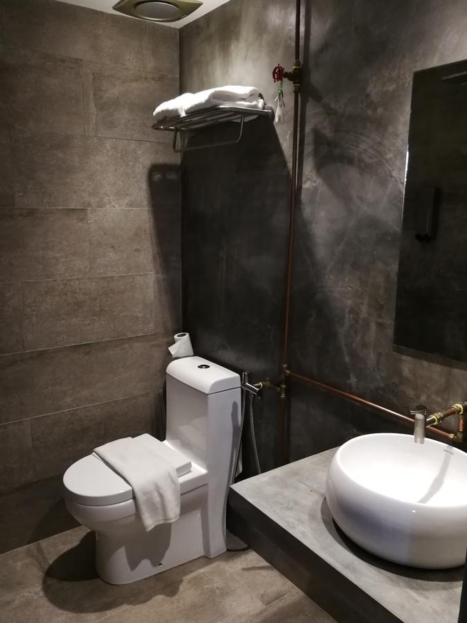 The Rise Room Kuala Terengganu Dış mekan fotoğraf Bathroom